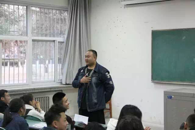 蓝鲸体育赛事资讯平台