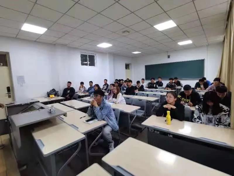 蓝鲸体育备用网址