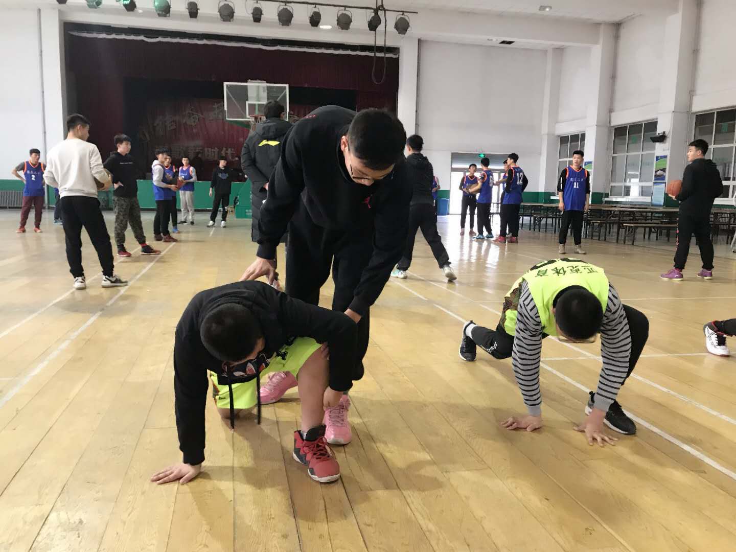 蓝鲸体育指定通道